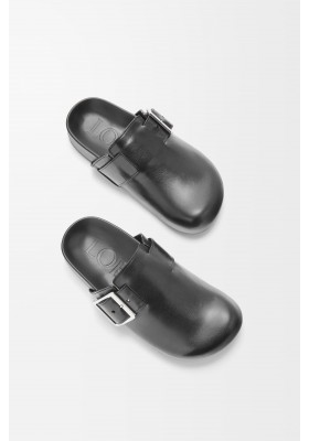 LOEWE Ease Buckle Mule In Vegetable-tanned Calfskin Black
