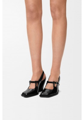 LOEWE Onda Slingback Pump In Brushed Calfskin Black