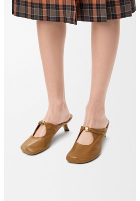 LOEWE Pebble Soft Mule In Nappa Lambskin Oak