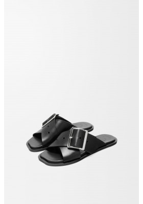 LOEWE Petal Belt Flat Sandal In Vegetable-tanned Calfskin Black