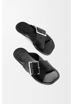 LOEWE Petal Belt Flat Sandal In Vegetable-tanned Calfskin Black