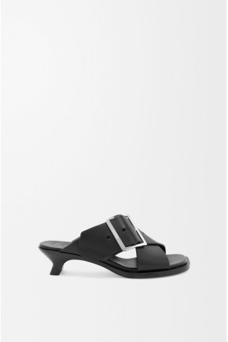 LOEWE Petal Belt Sandal In Vegetable-tanned Calfskin Black