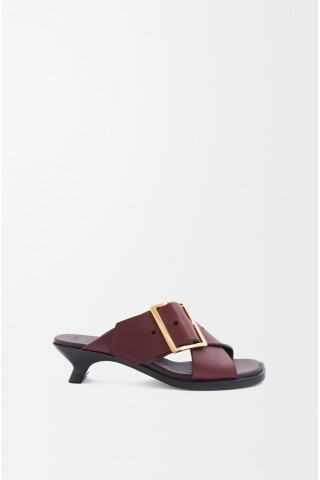 LOEWE Petal Belt Sandal In Vegetable-tanned Calfskin Burgundy