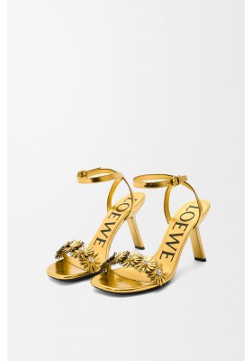 LOEWE Petal Flower Sandal In Calfskin And Crystals Gold