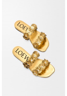 LOEWE Petal Flower Sandal In Calfskin And Crystals Gold