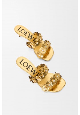 LOEWE Petal Flower Sandal In Calfskin And Crystals Gold