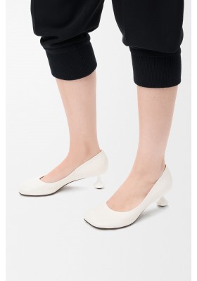 LOEWE Toy Pump In Goatskin White